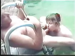 El tio se folla por  ...