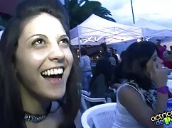 Joven masajista rusa ...