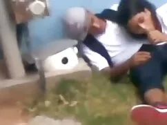 Ella tiene tres peli ...