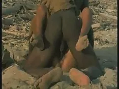 Mamá tetona le pelic ...